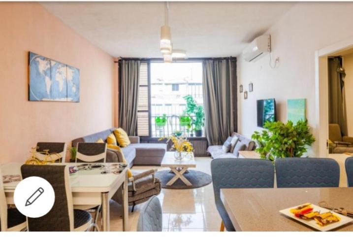 Bat Yam On The Beach Appartement Buitenkant foto