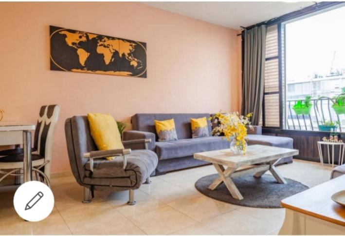 Bat Yam On The Beach Appartement Buitenkant foto