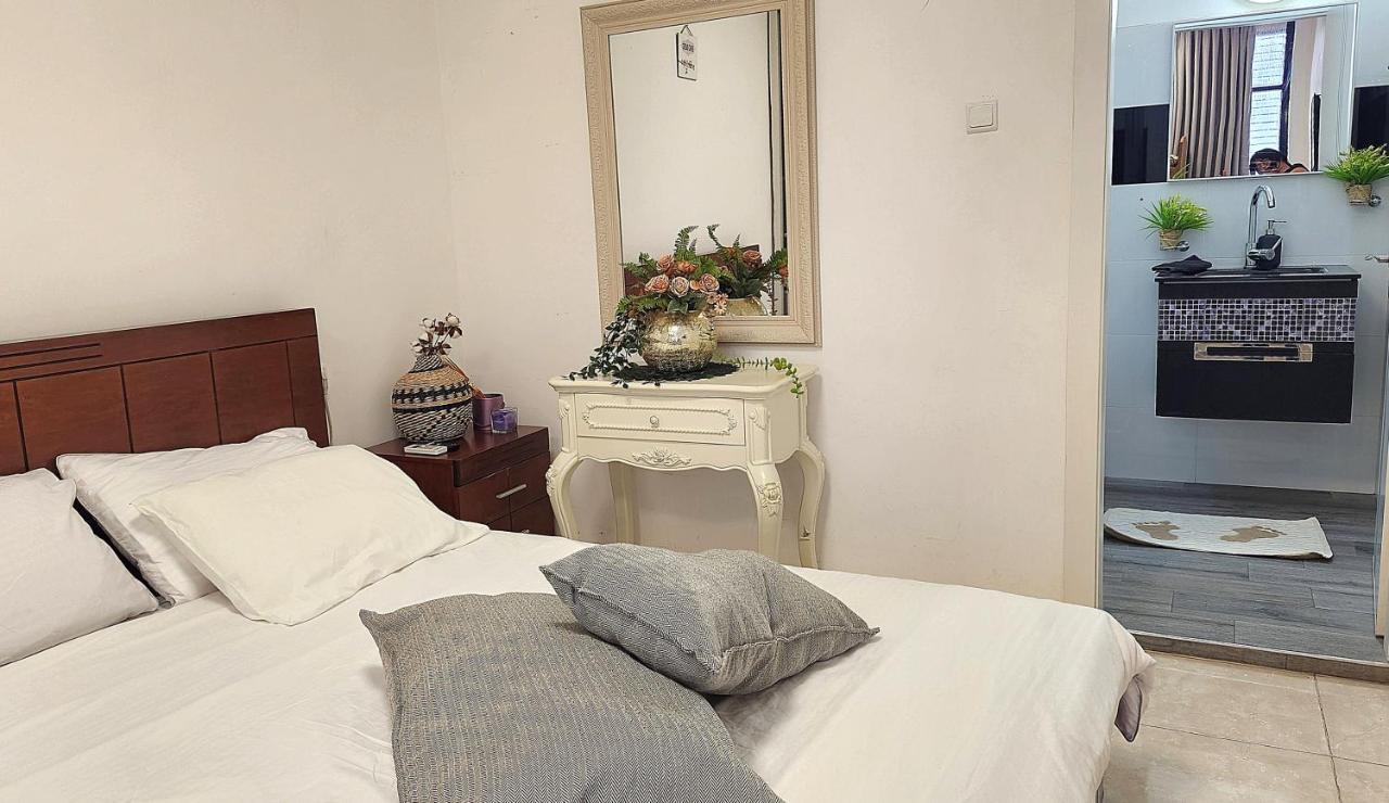 Bat Yam On The Beach Appartement Buitenkant foto