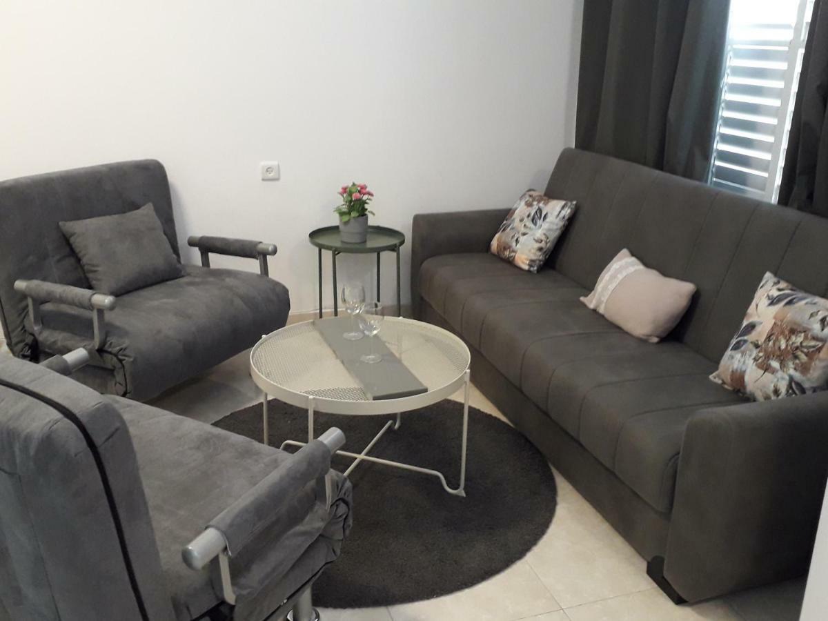 Bat Yam On The Beach Appartement Buitenkant foto